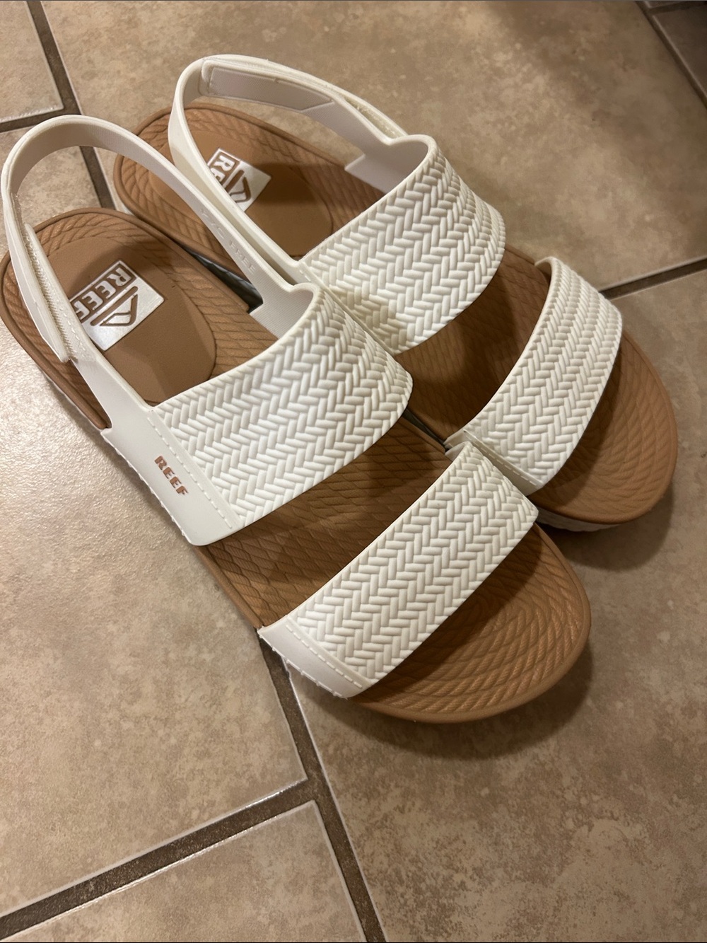 Reef White 10 Slingback Sandals with Tan Footbed
